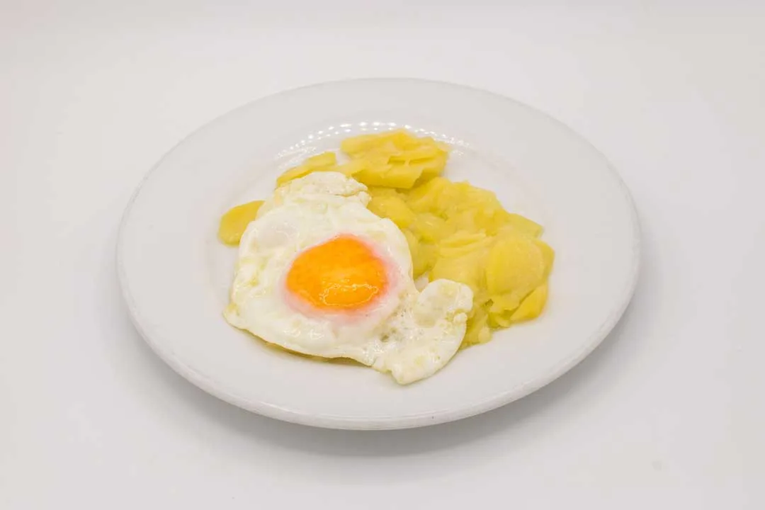 Plato Combinado Con Huevo (Lomo, Pechuga, Panceta O Jamón) - Imagen 5